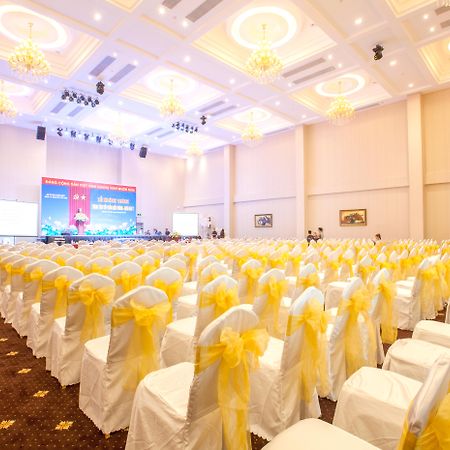 Tan Son Nhat Saigon Hotel Хошимин Екстериор снимка