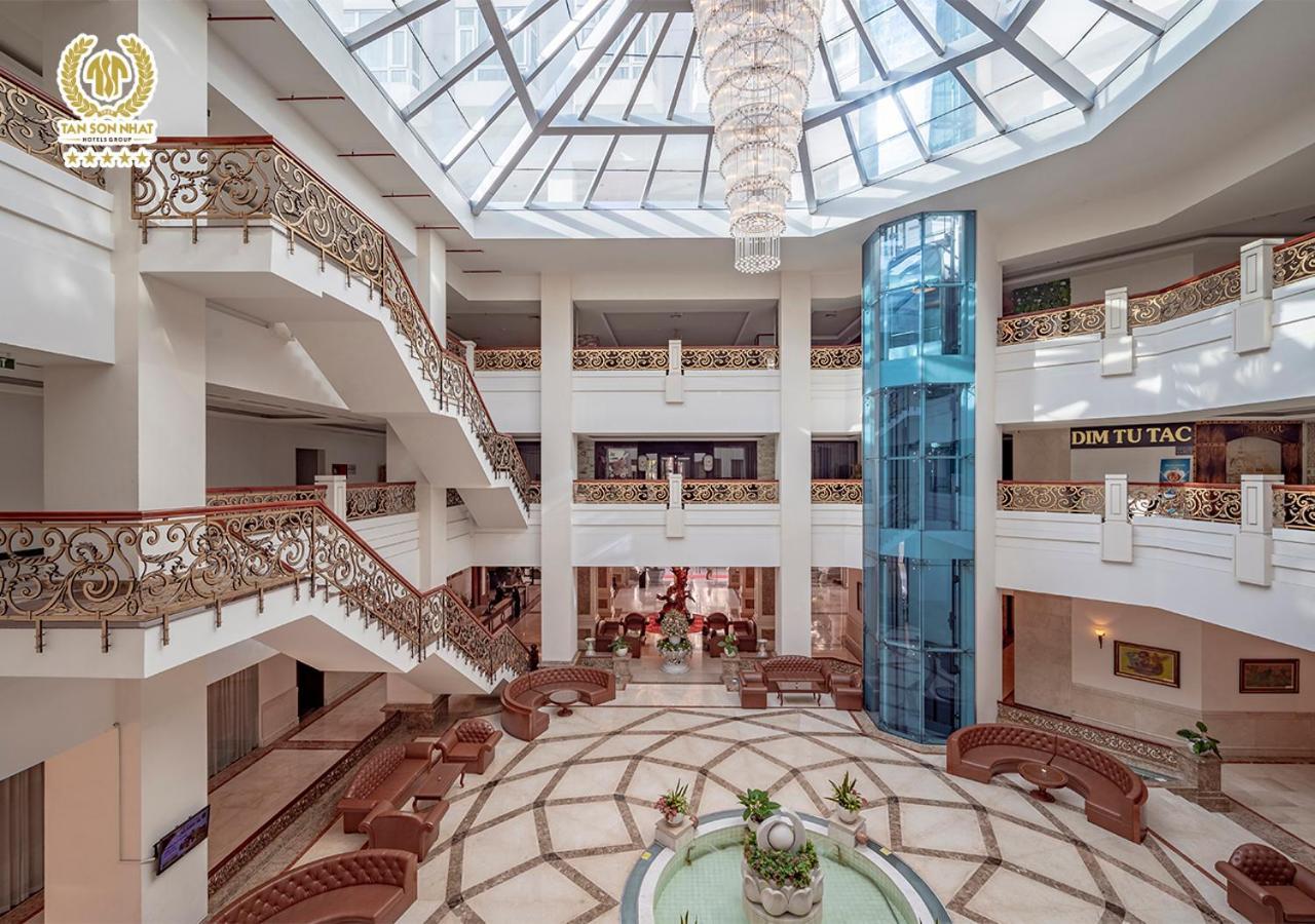 Tan Son Nhat Saigon Hotel Хошимин Екстериор снимка