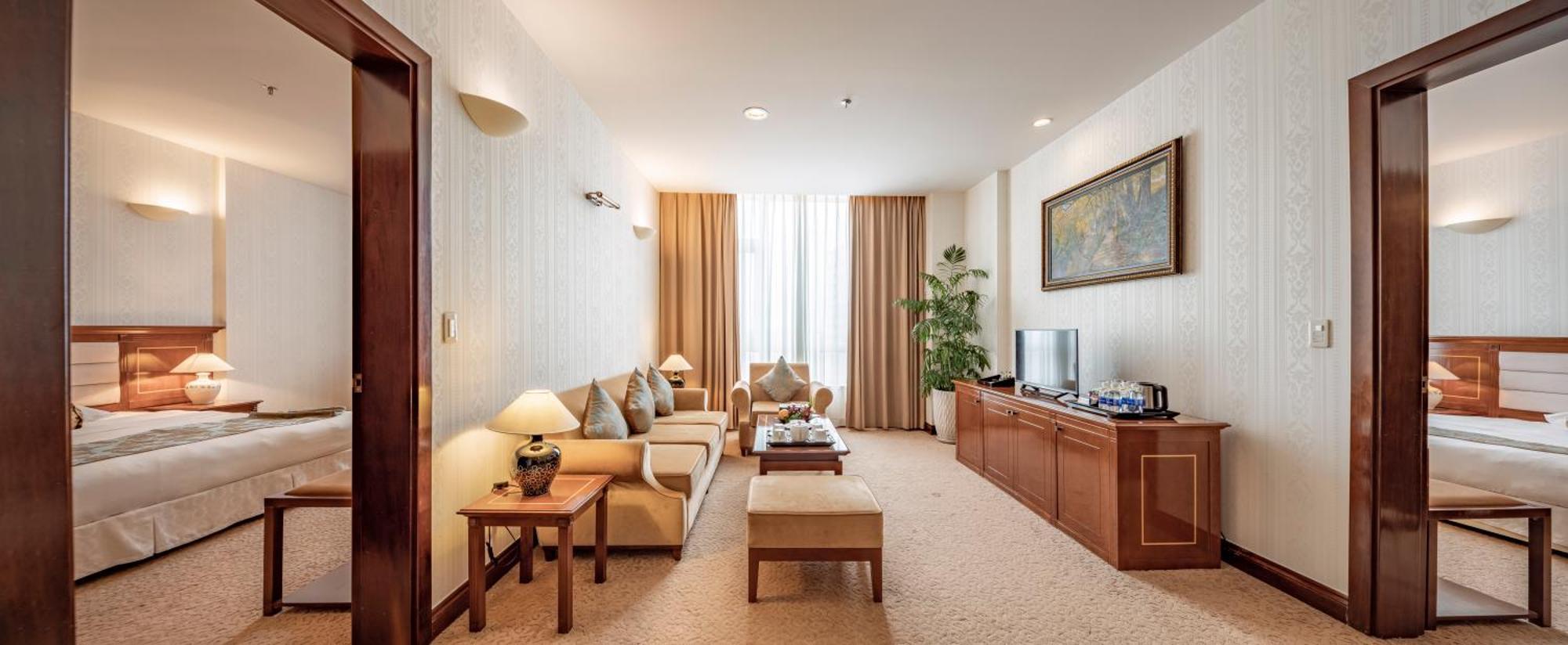 Tan Son Nhat Saigon Hotel Хошимин Екстериор снимка