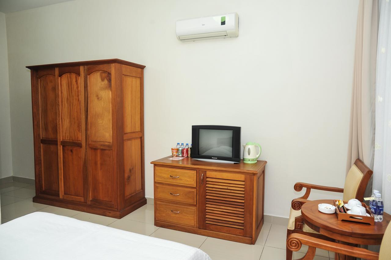 Tan Son Nhat Saigon Hotel Хошимин Екстериор снимка