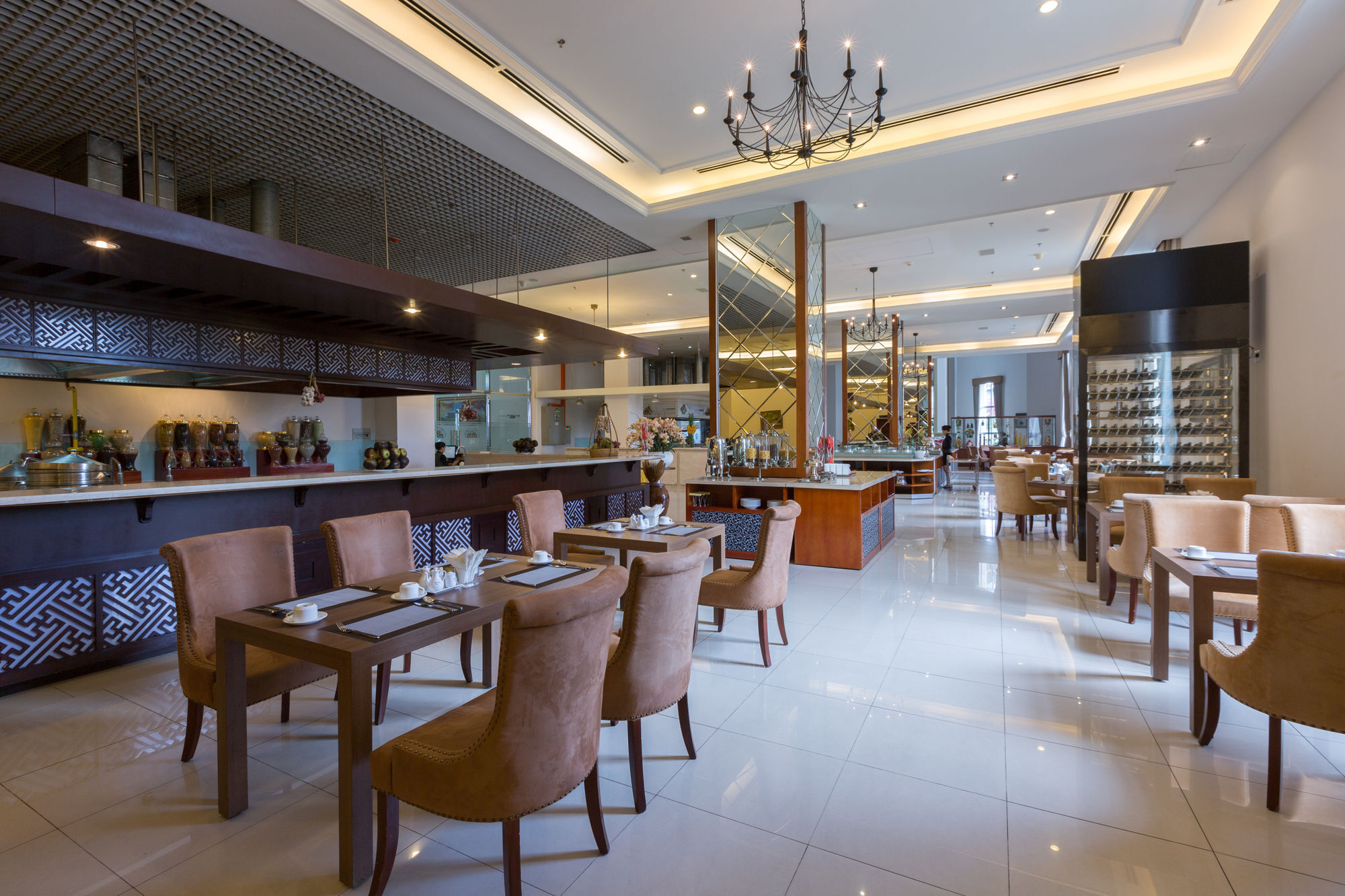 Tan Son Nhat Saigon Hotel Хошимин Екстериор снимка