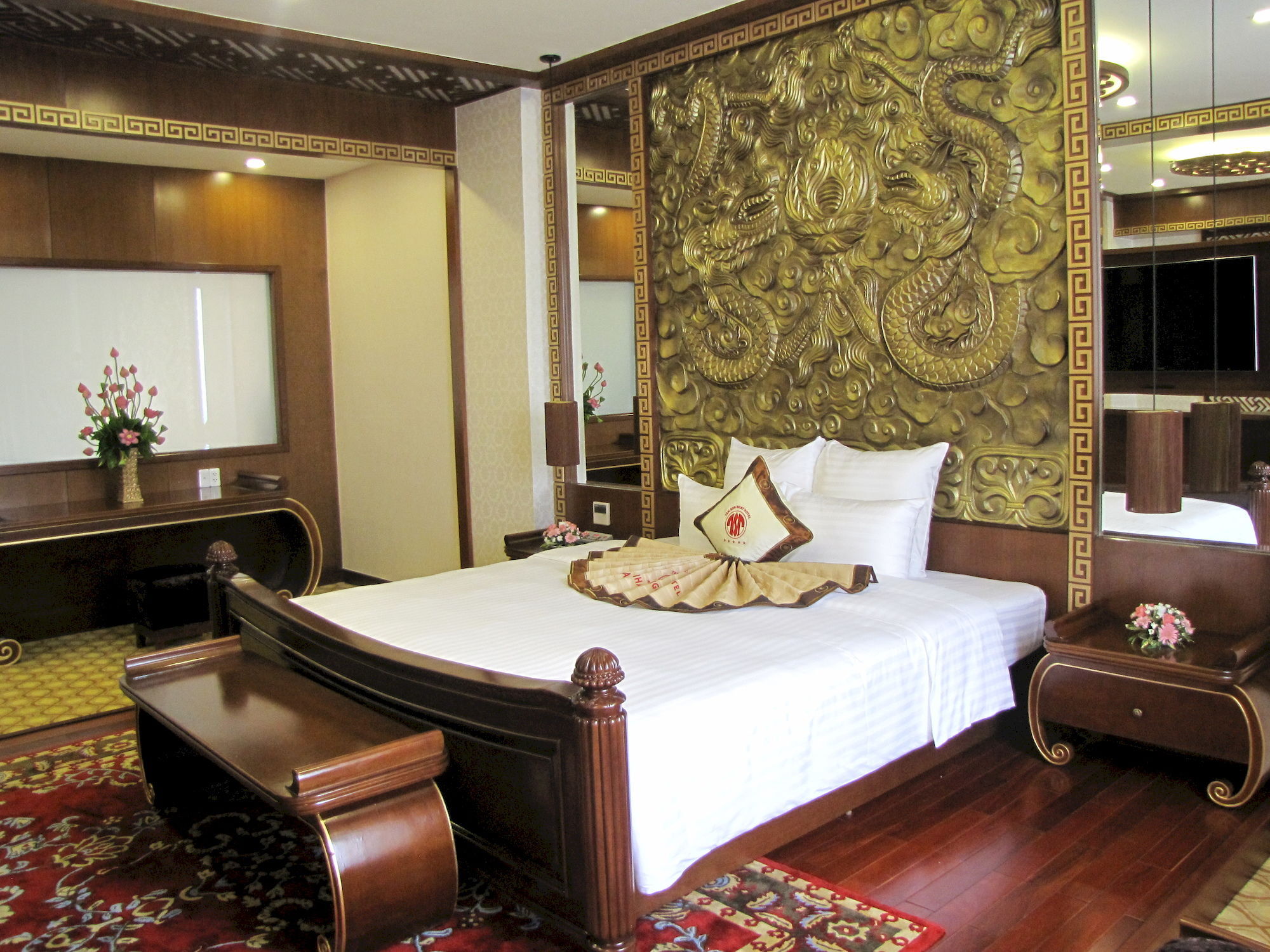 Tan Son Nhat Saigon Hotel Хошимин Екстериор снимка